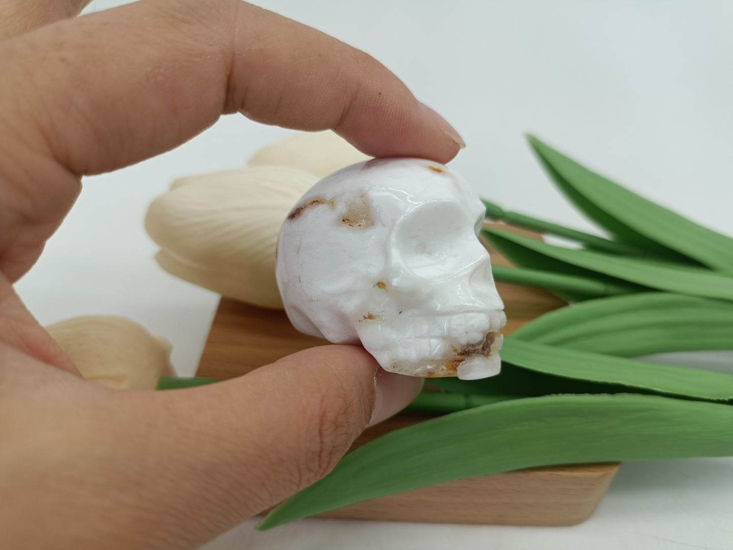 White agate skull
