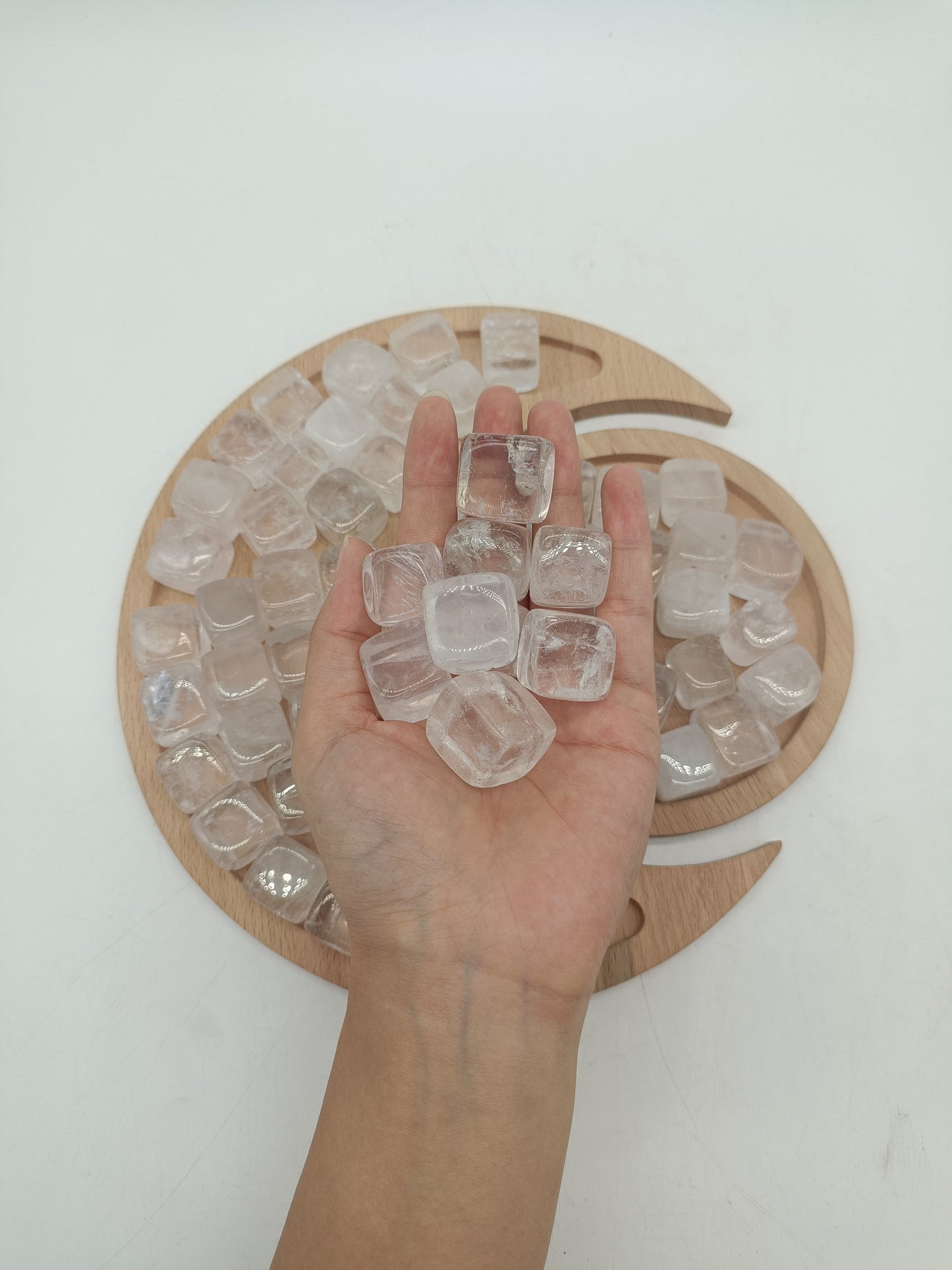Clear quartz tumble