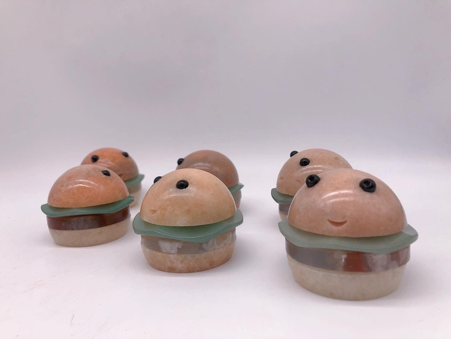 Hamburger Carving