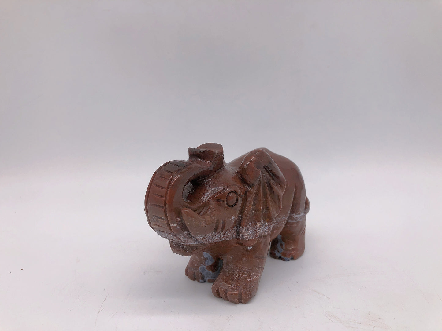 OJ elephant carving
