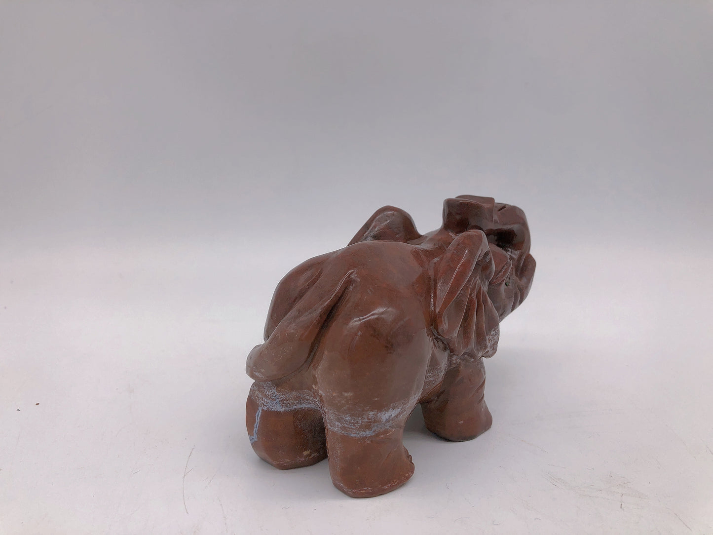 OJ elephant carving