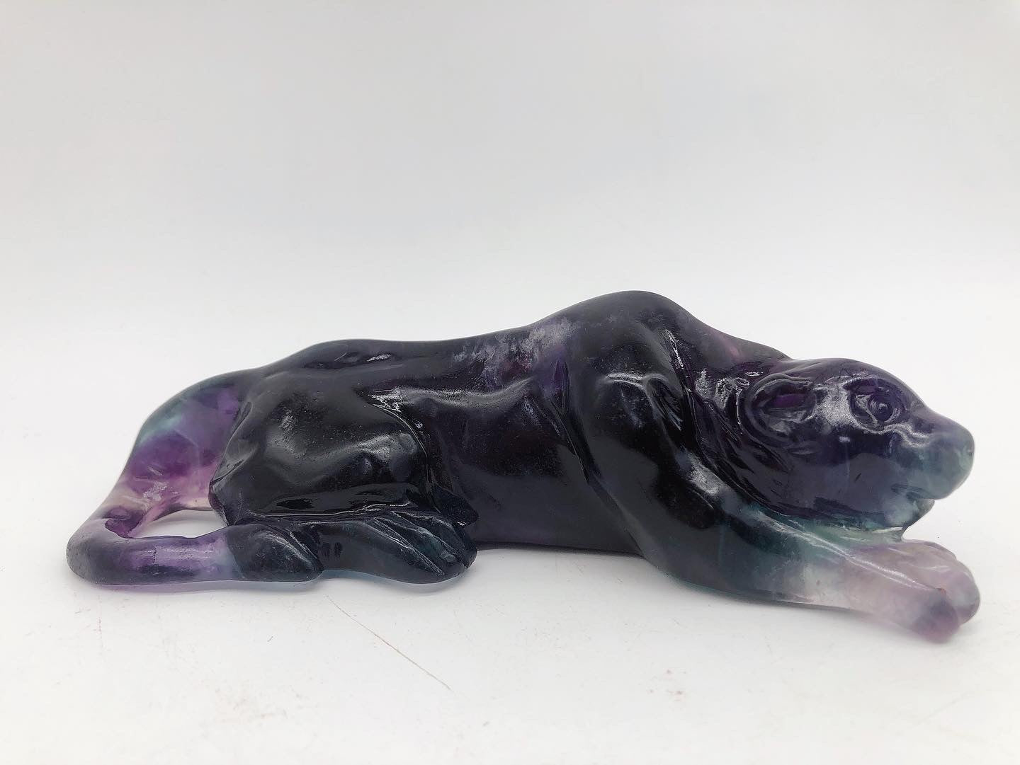 Fluorite leopard carving