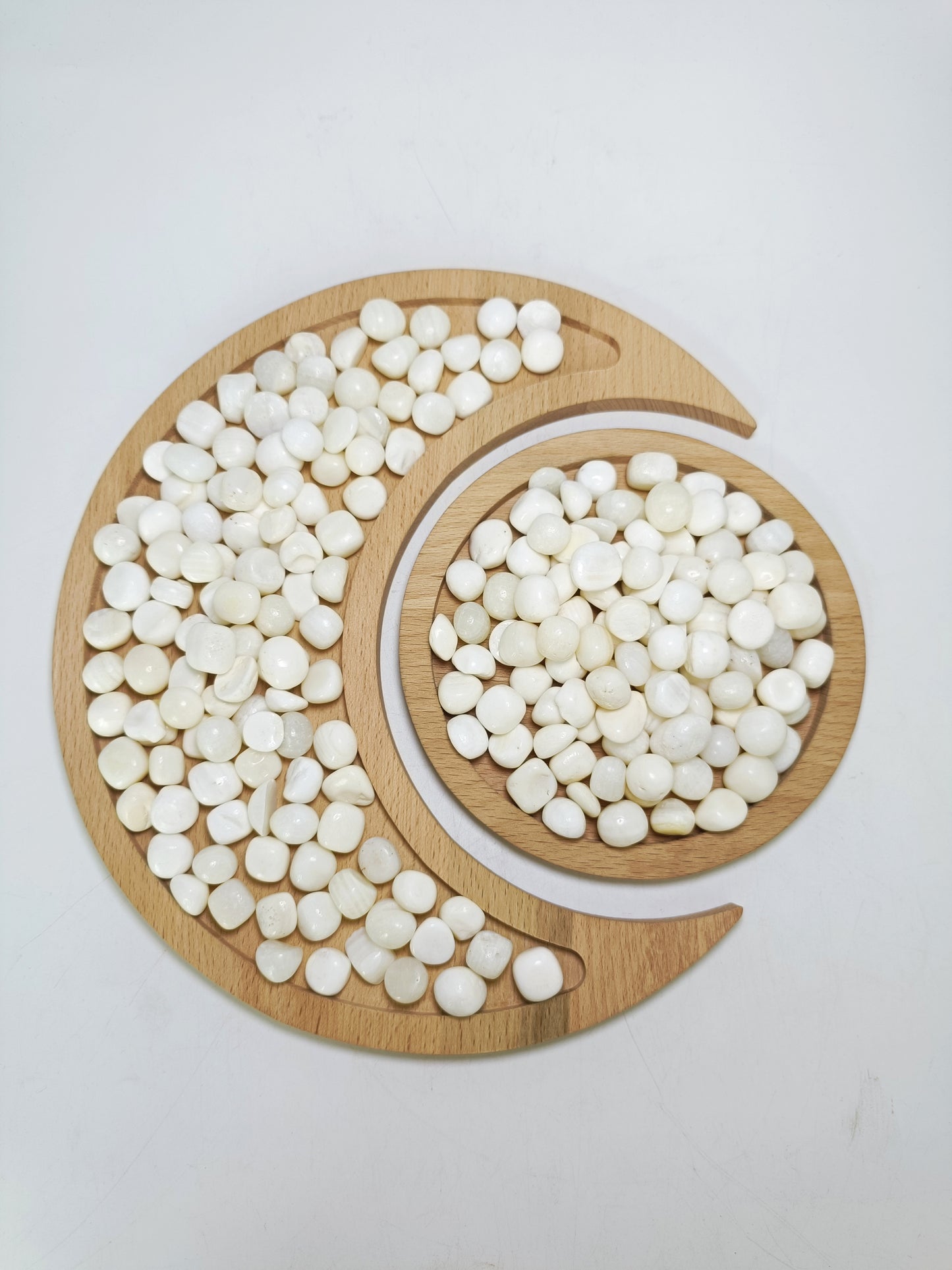 White agate chip