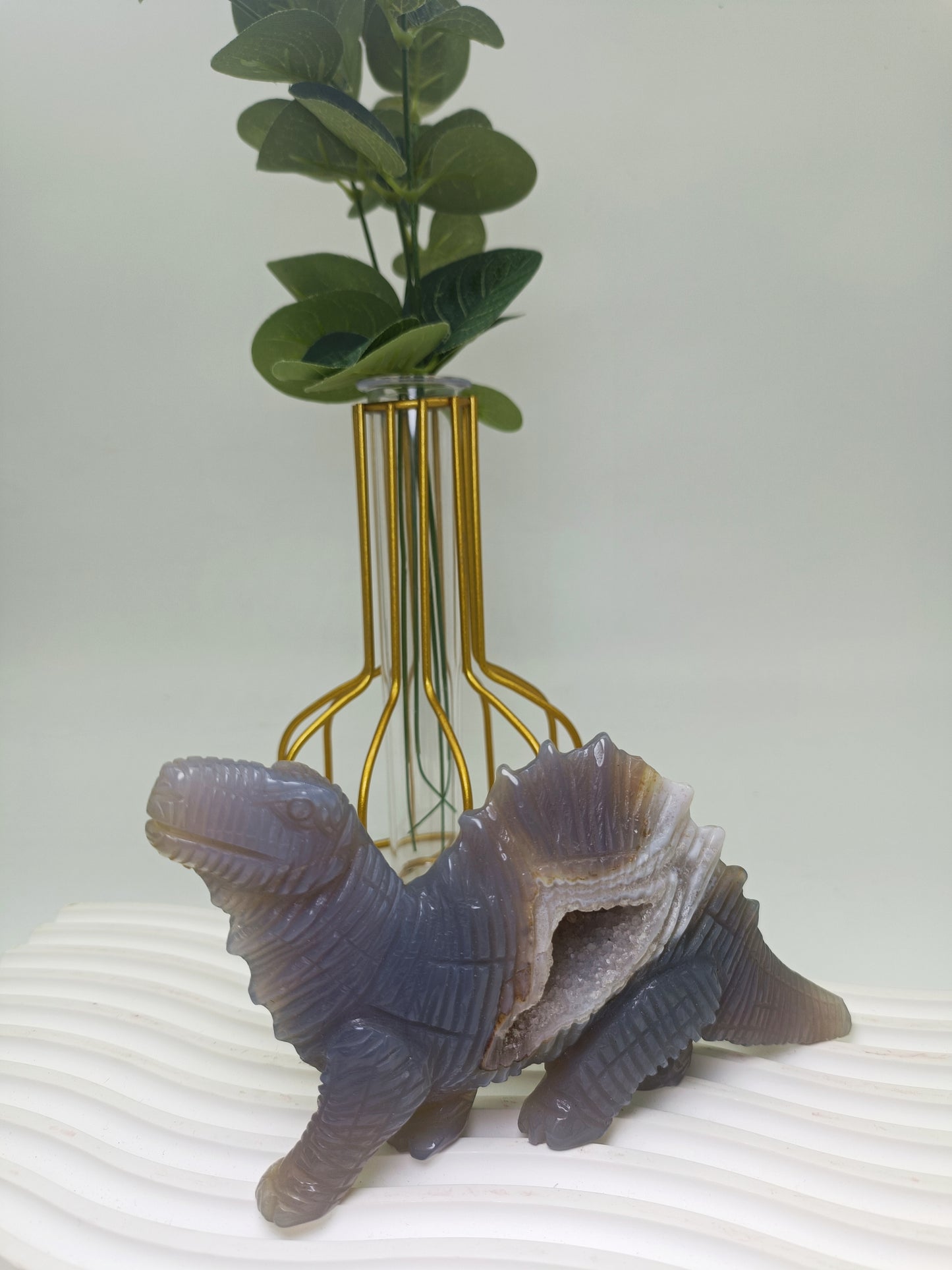 Druzy agate dinosaur carving