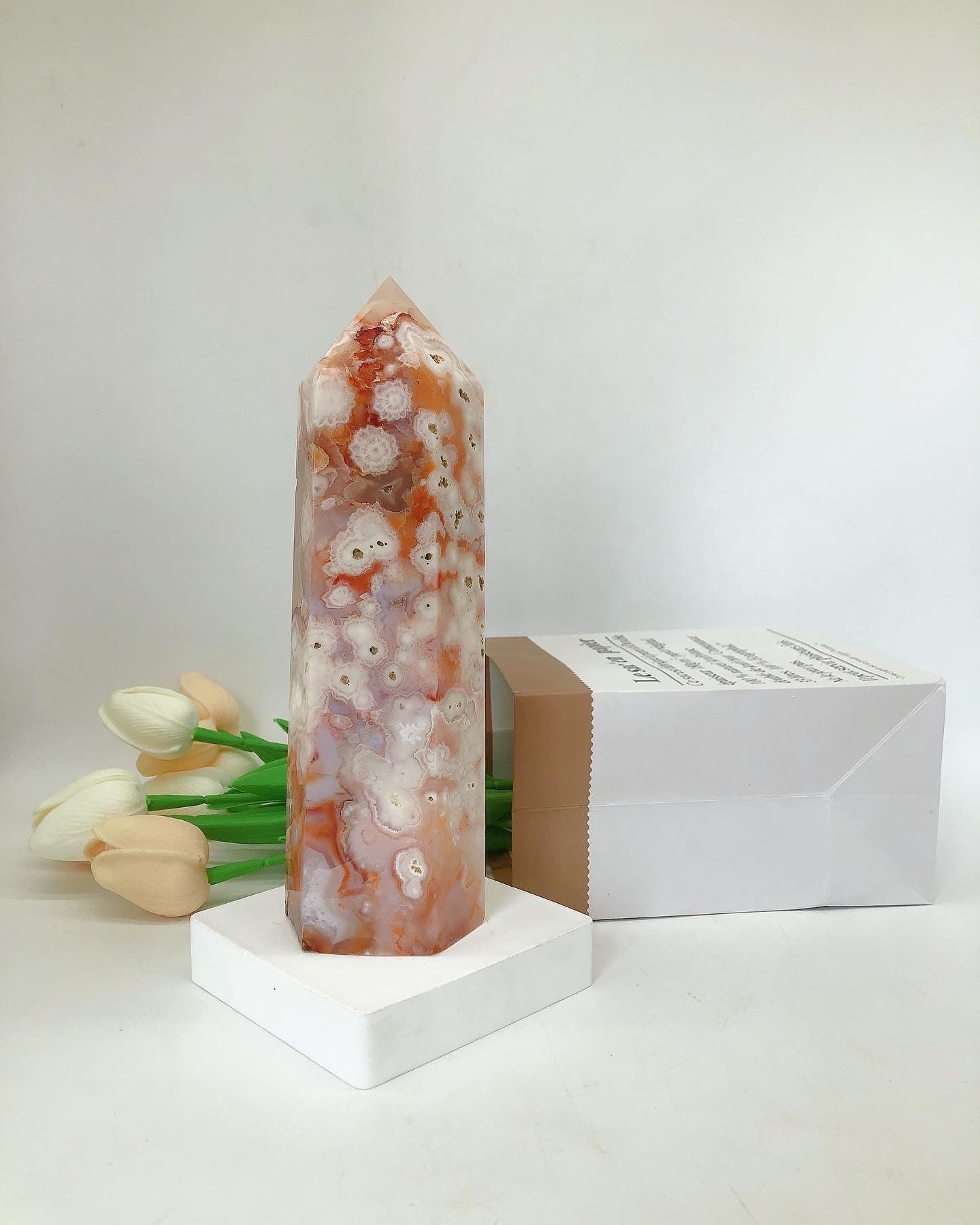 Flower agate tower