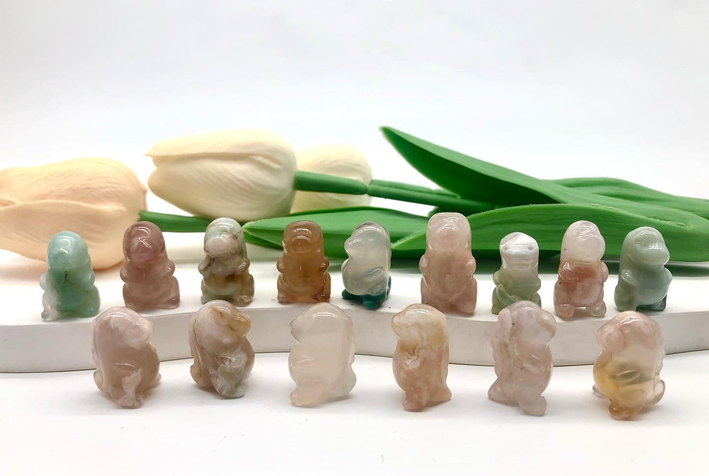 Mini green flower agate dinosaur carving