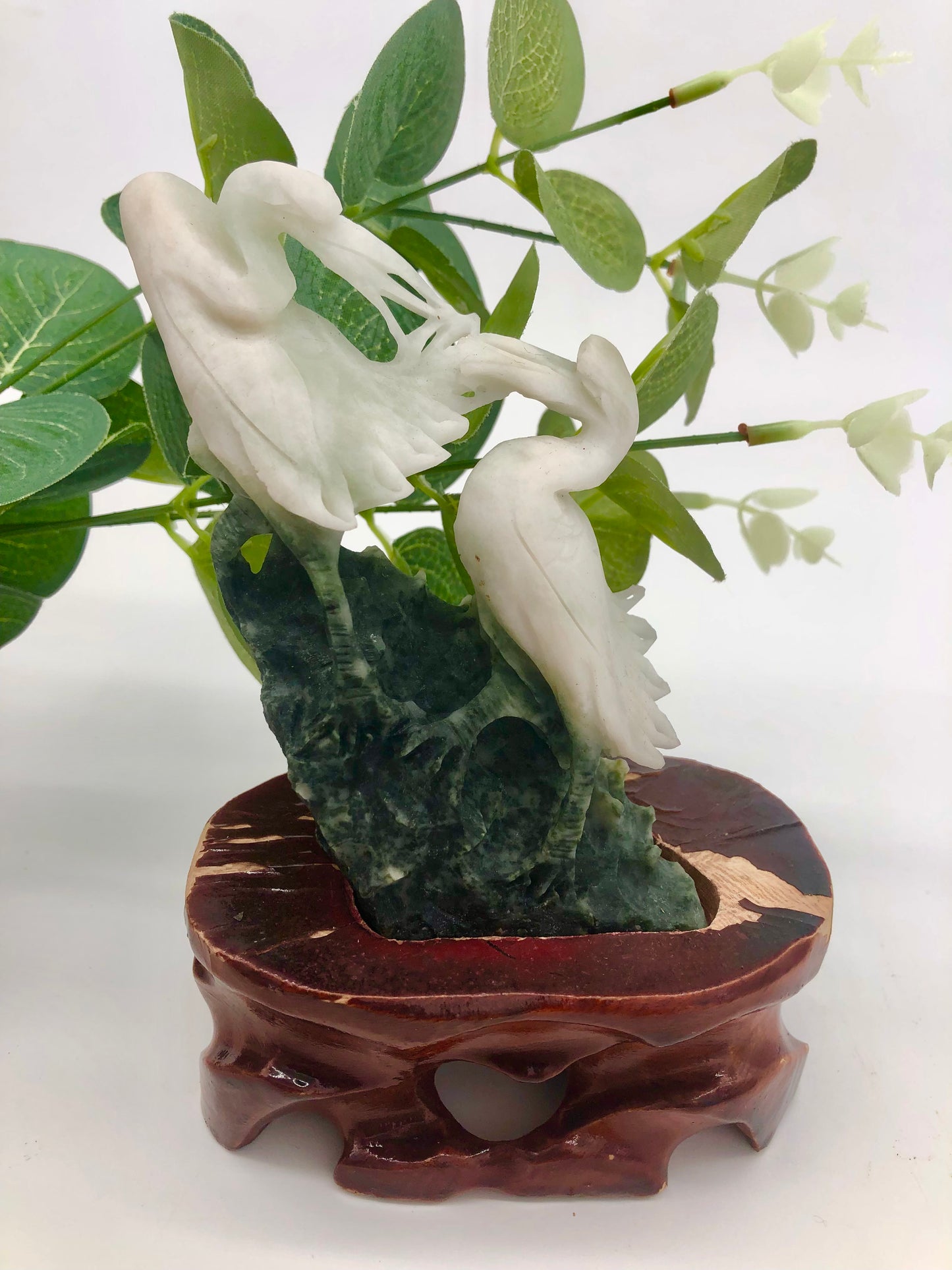 Lemon jade carving