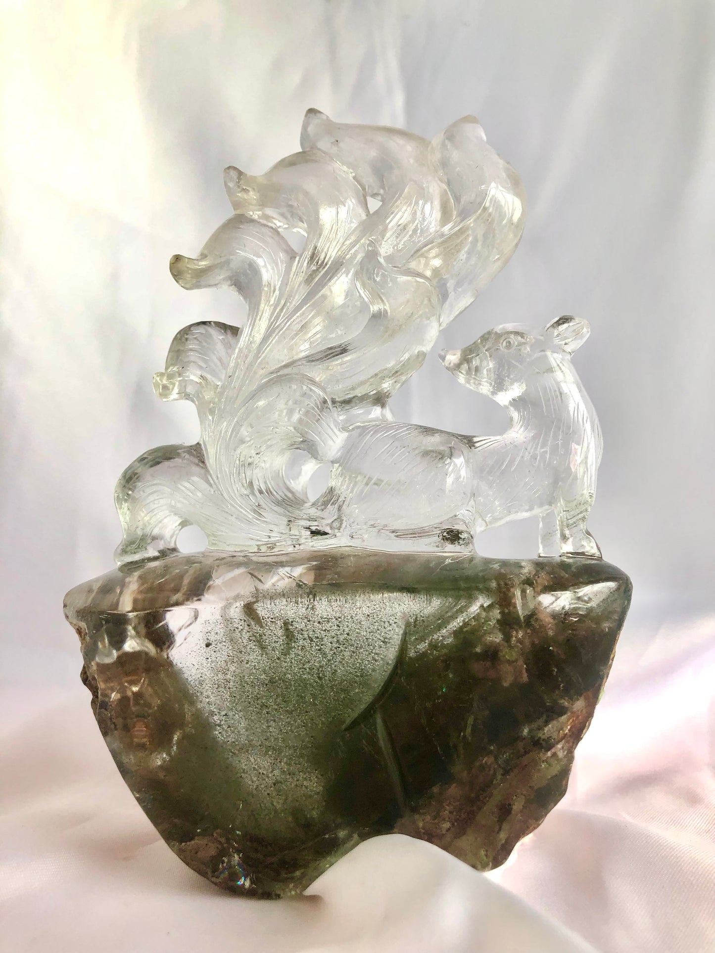 Garden quartz fox carving