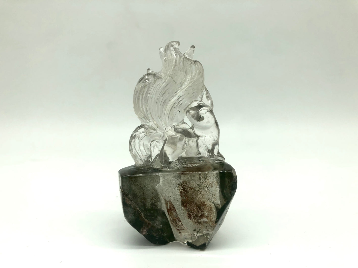 Garden quartz fox carving