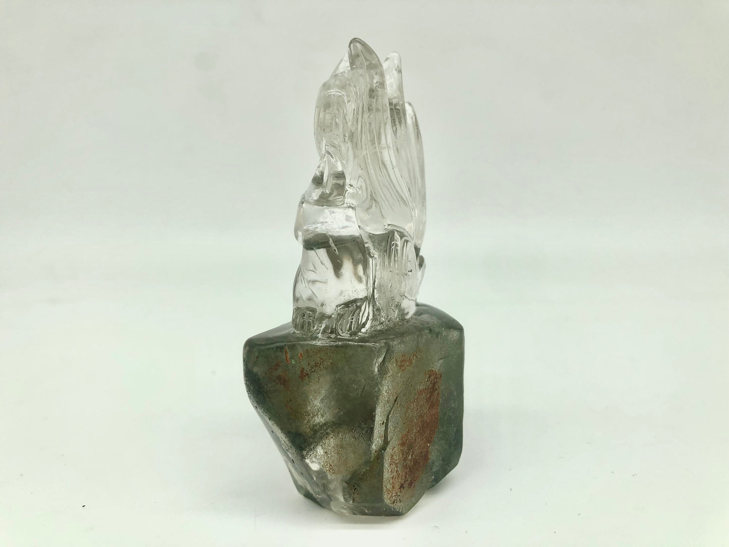 Garden quartz fox carving