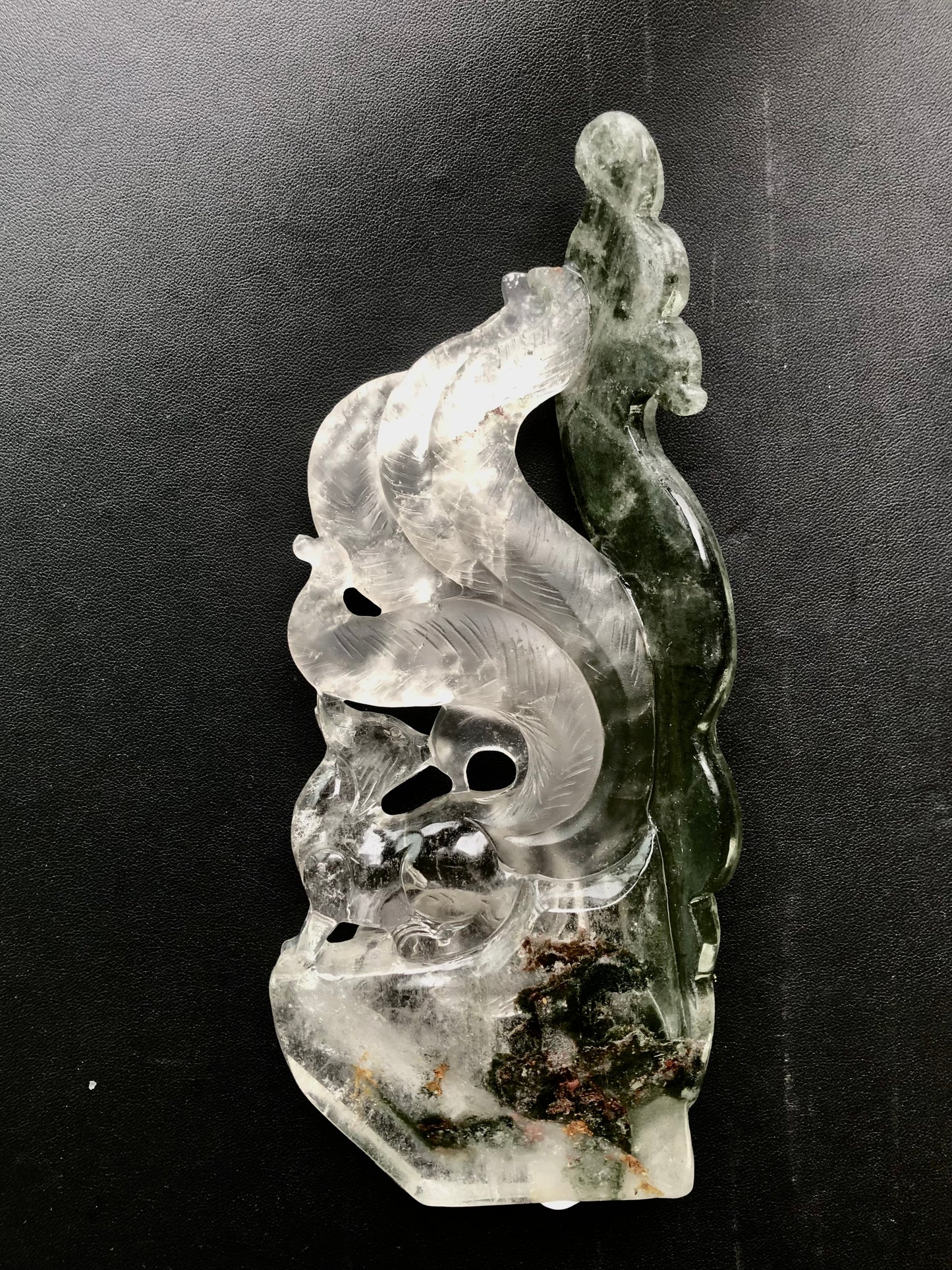 Garden quartz fox carving