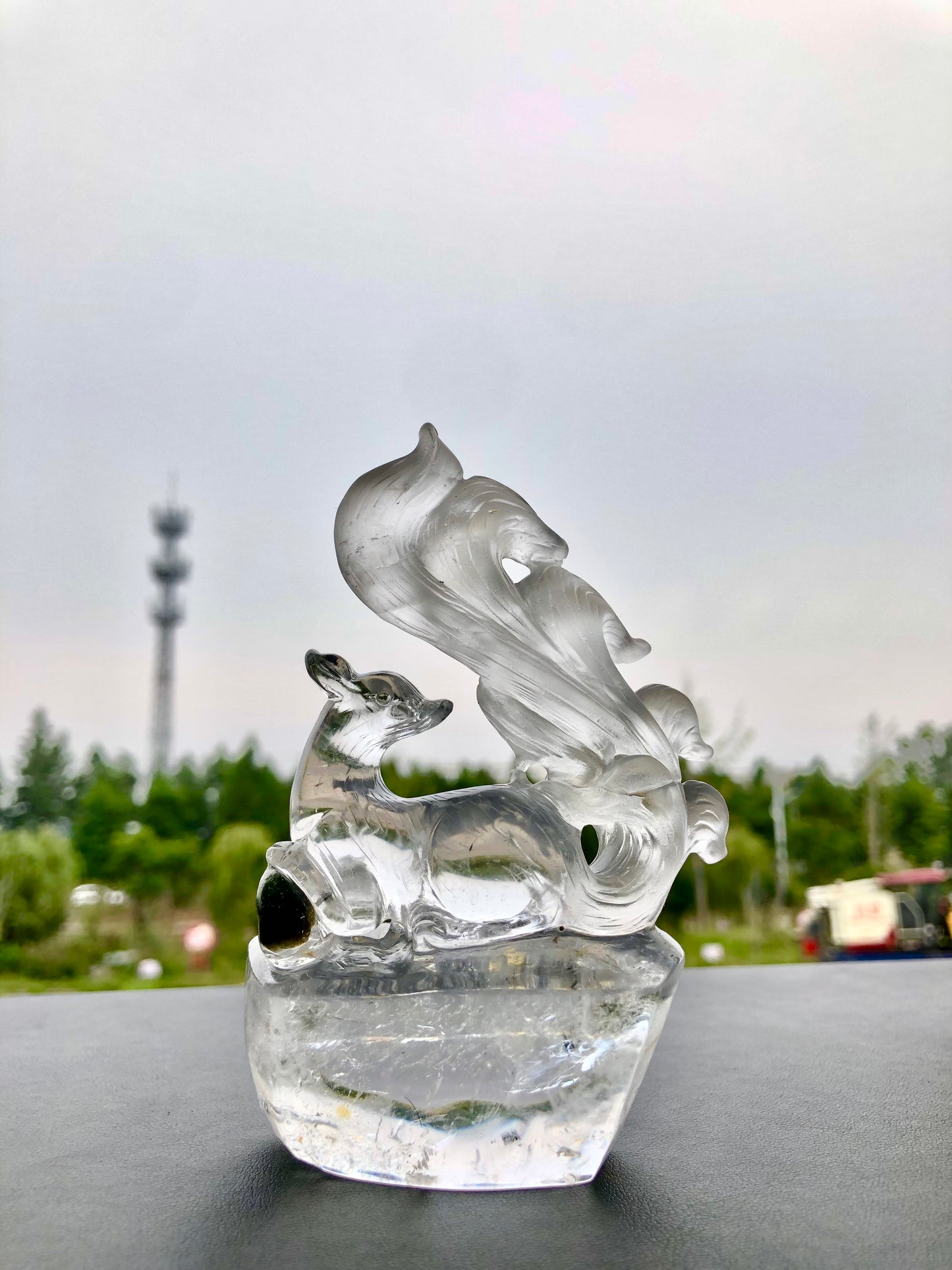 Garden quartz fox carving