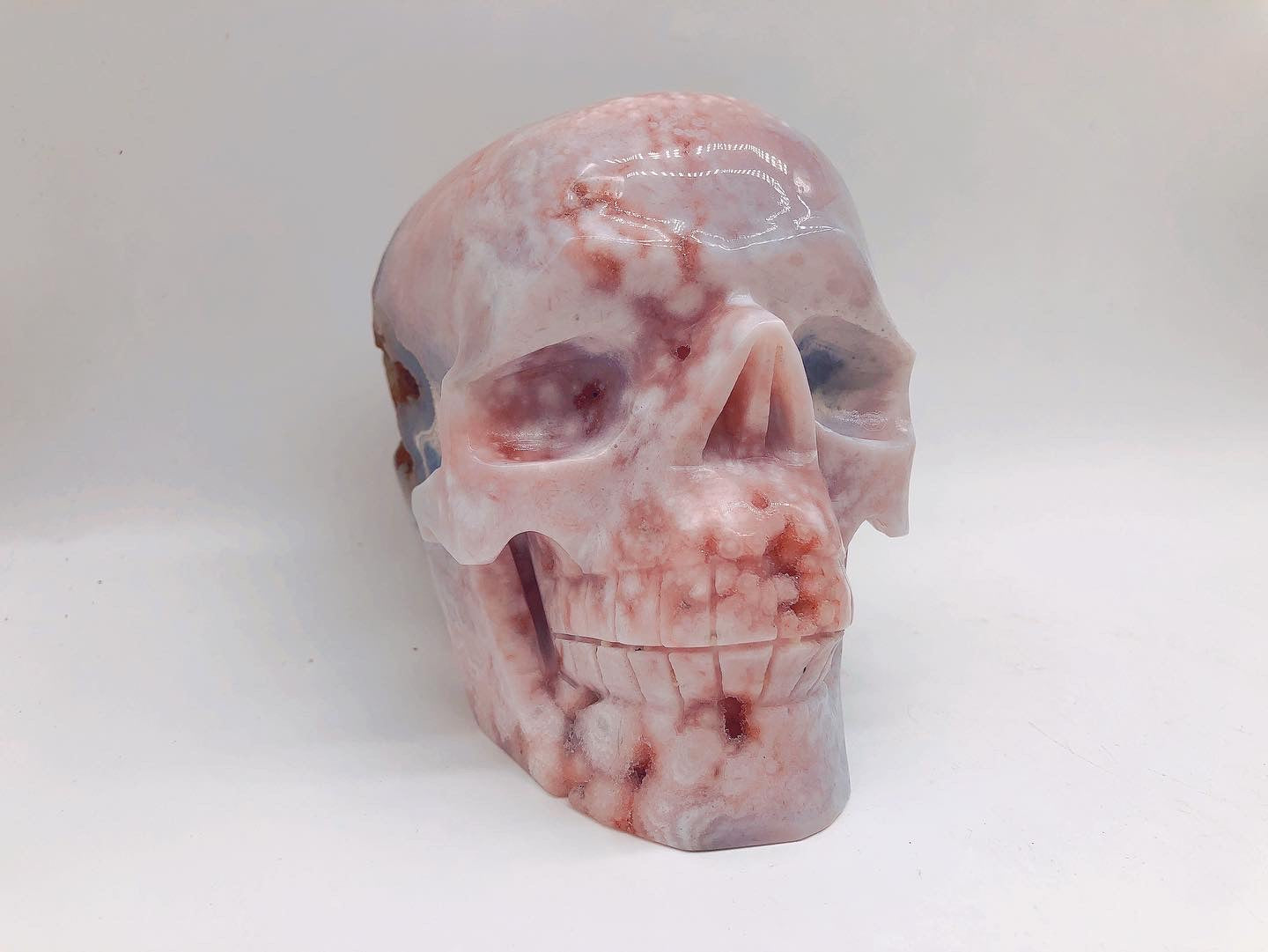 flower agate skull carving