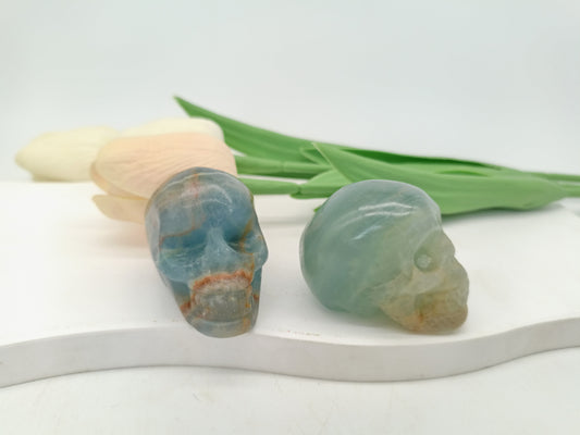 Blue onyx skull carving