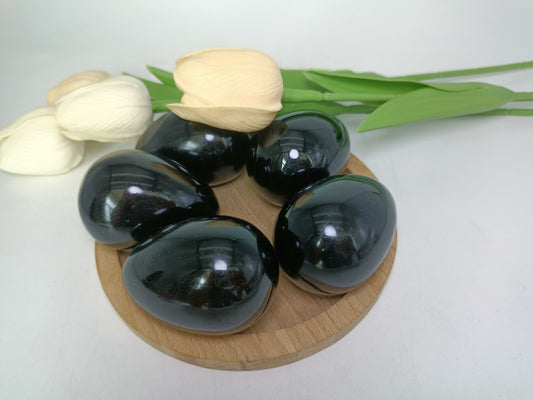 Black obsidian egg