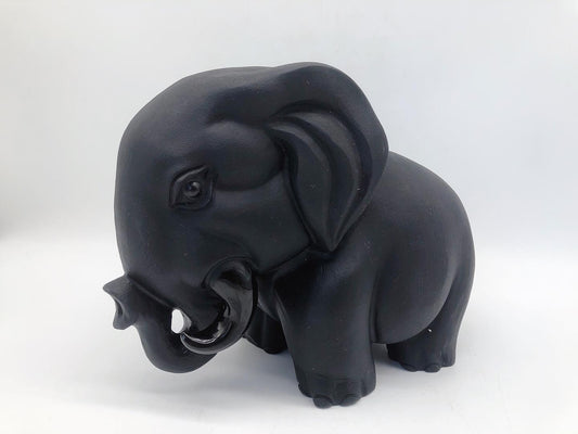 Black obsidian elephant carving