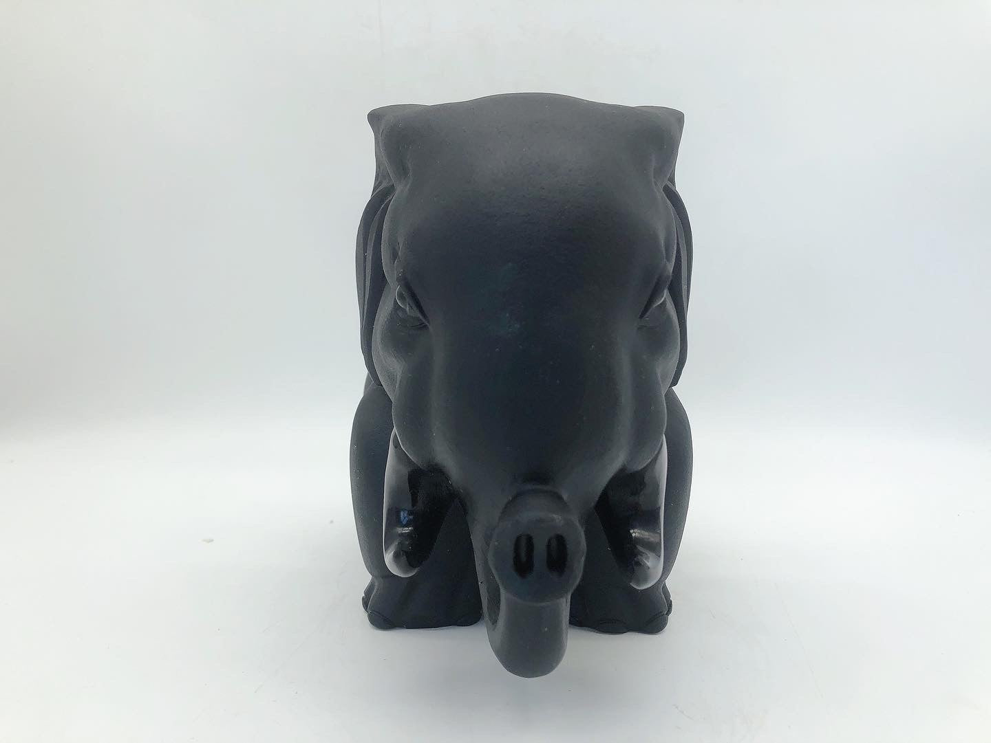 Black obsidian elephant carving