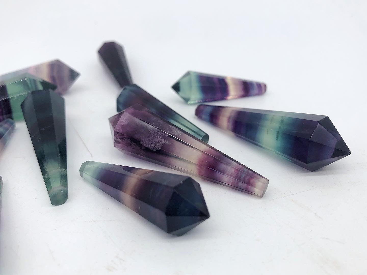 Rainbow fluorite vogel