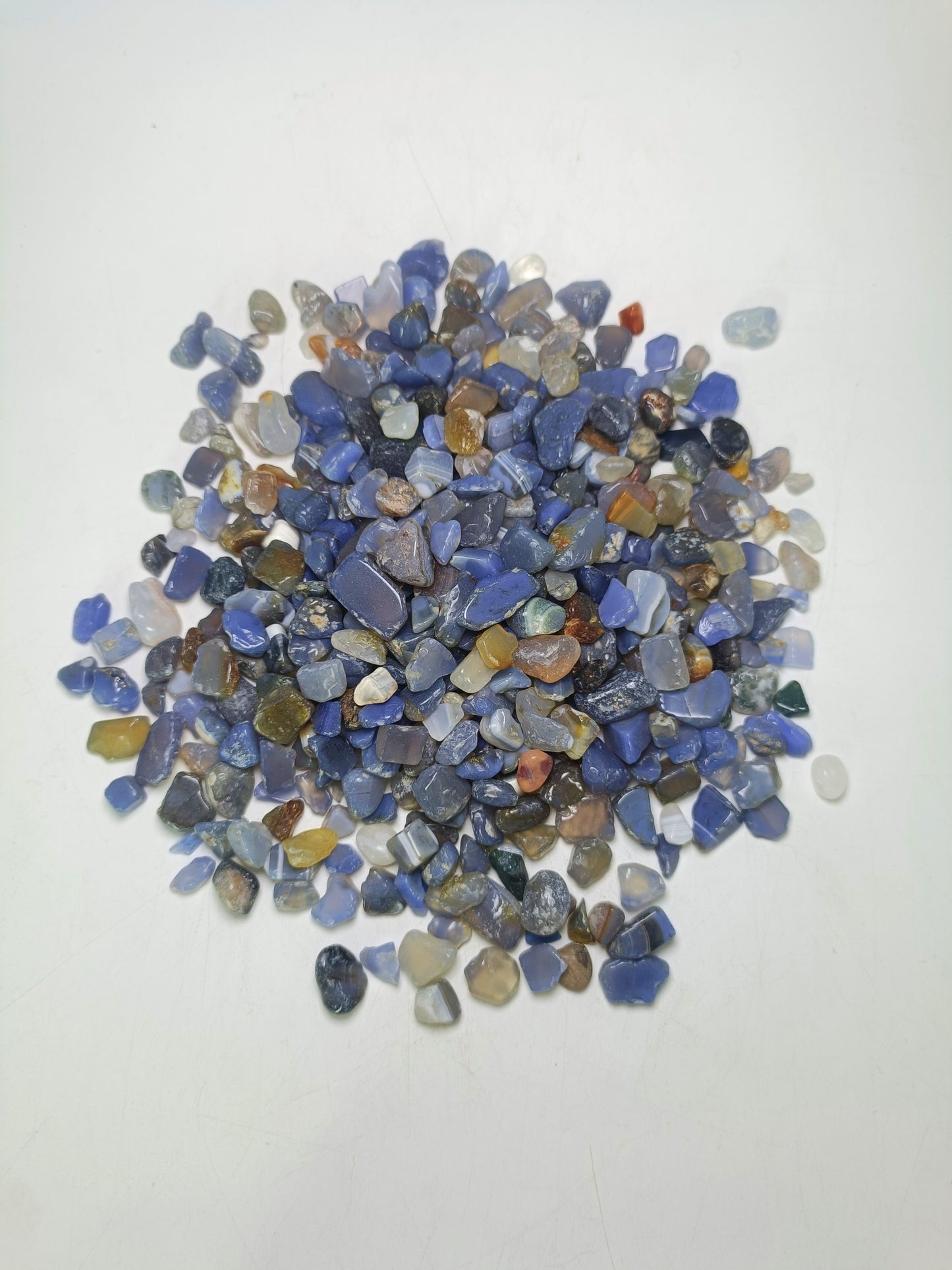 Blue agate chip