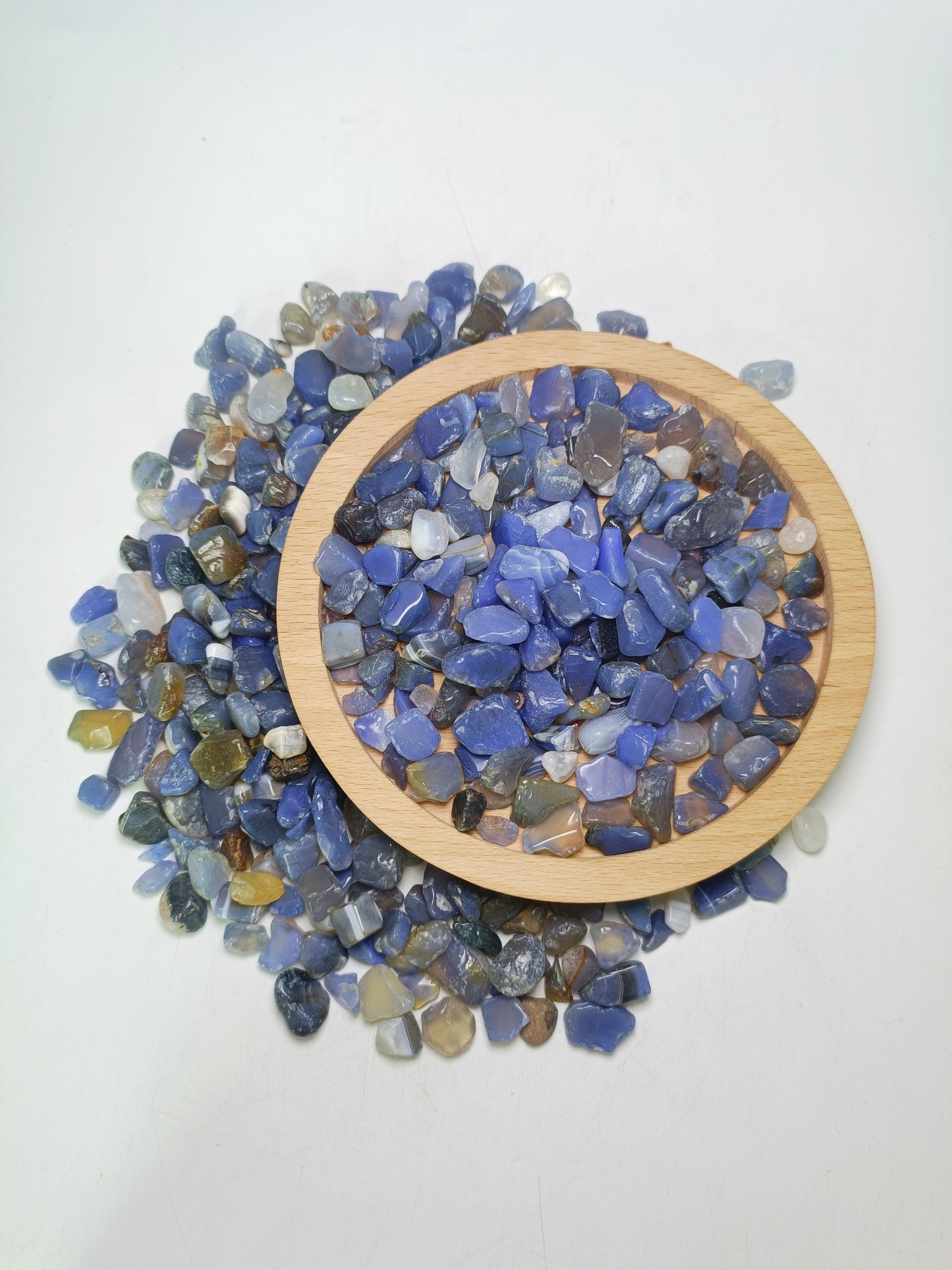 Blue agate chip