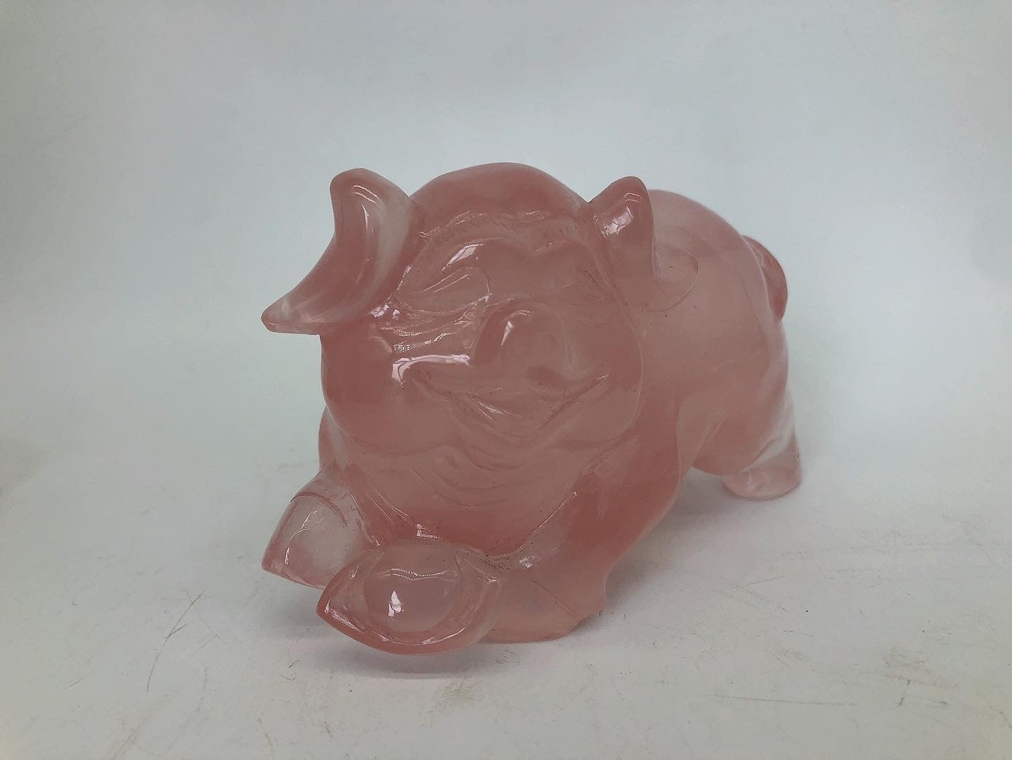 Rose quartz pig carving