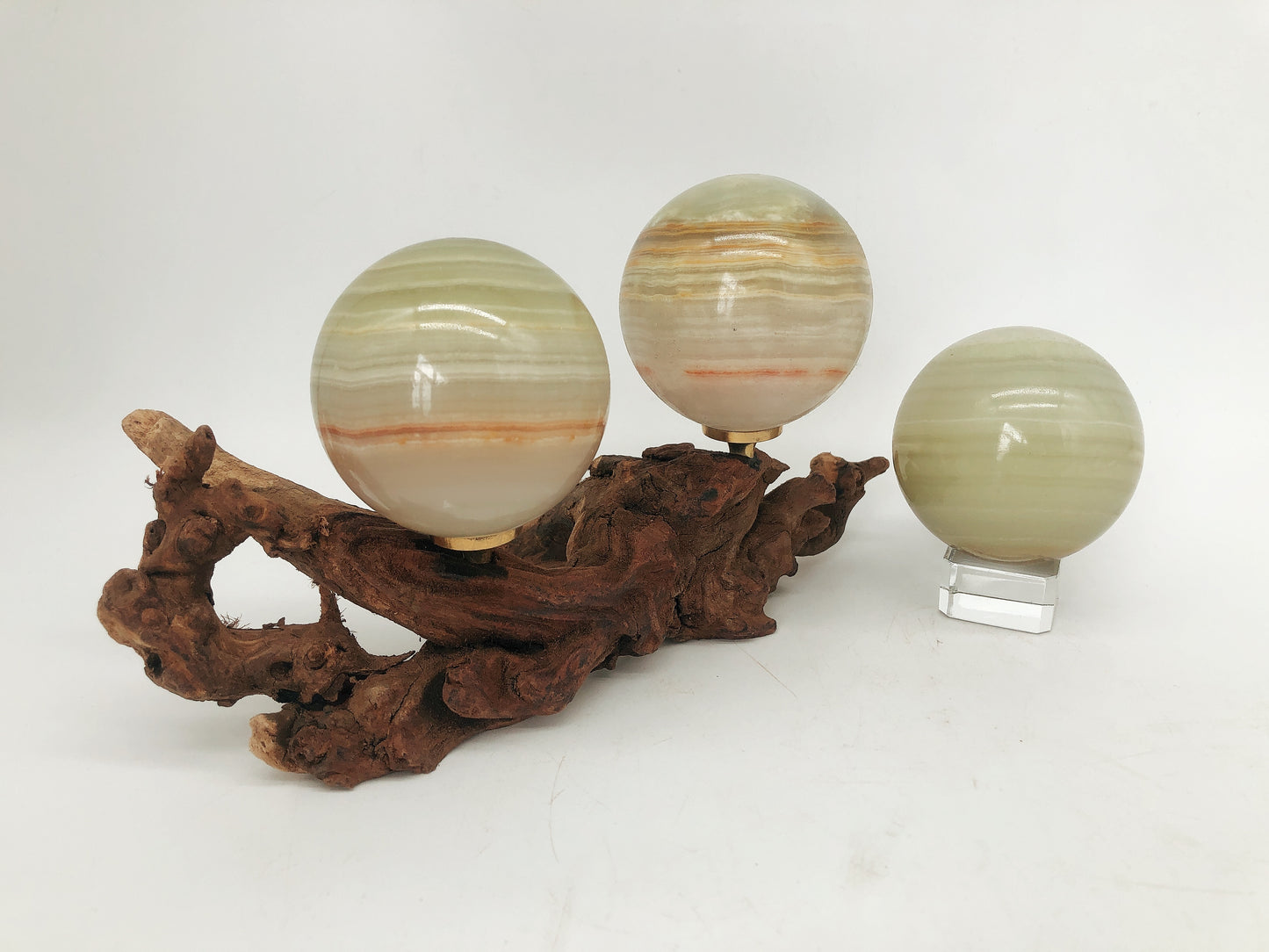 Green onyx sphere