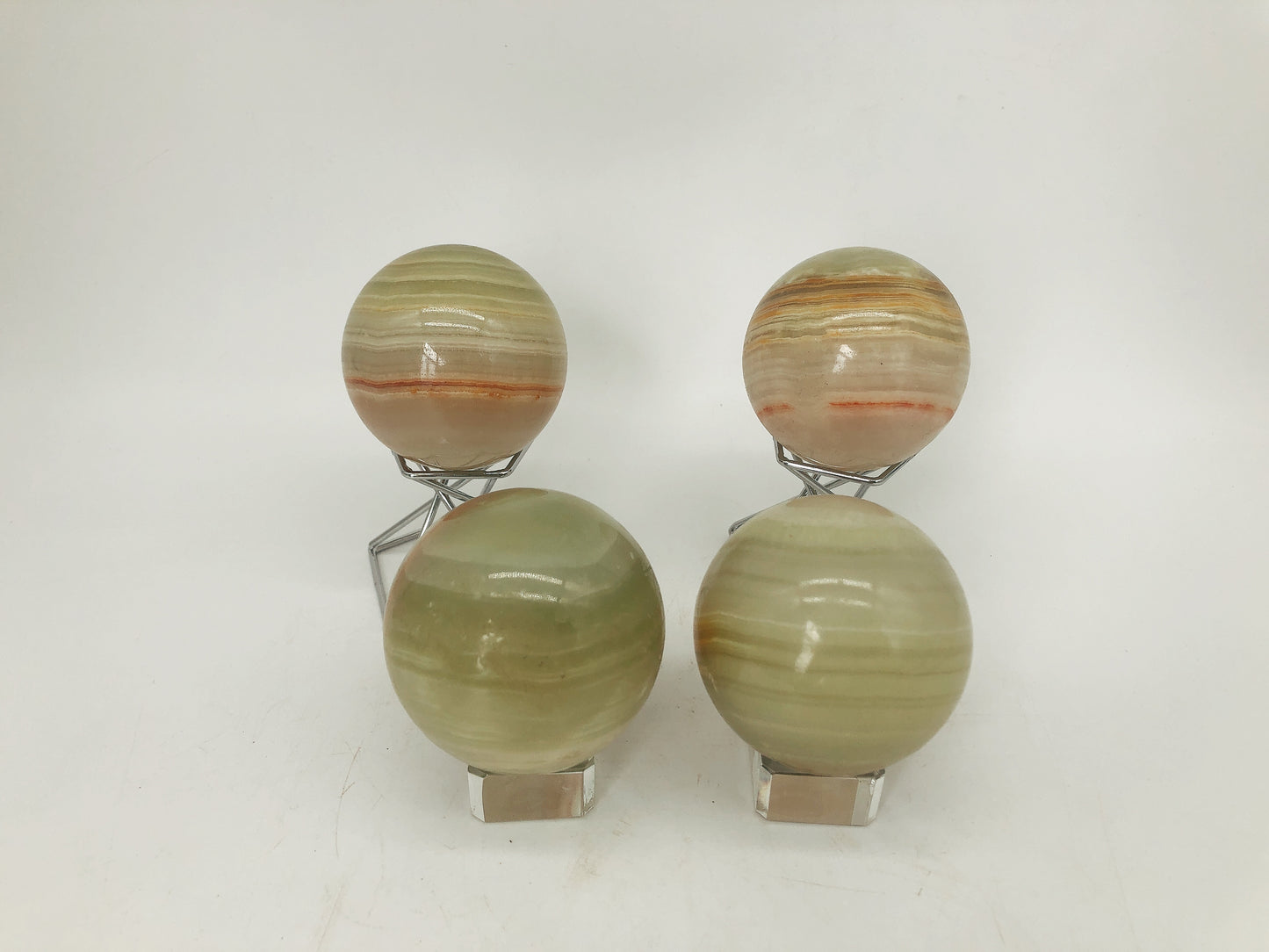 Green onyx sphere