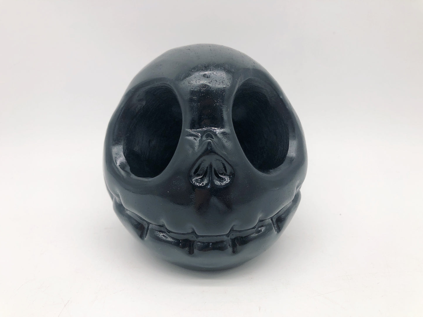 Black obsidian jake carving