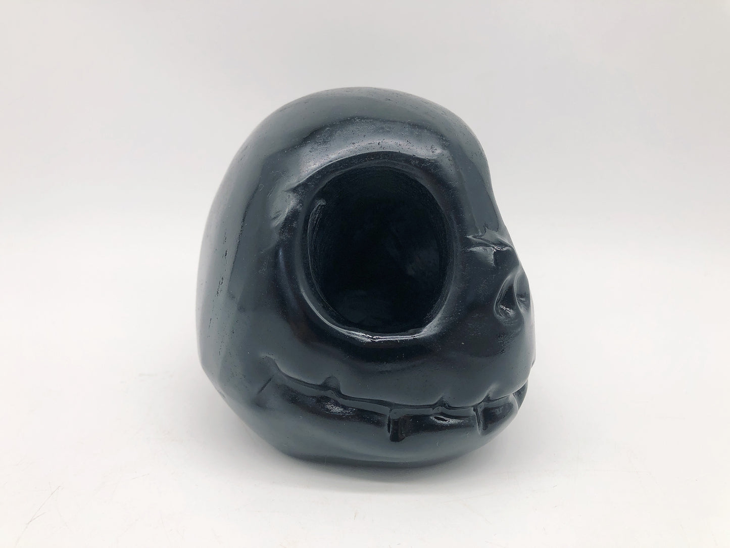 Black obsidian jake carving