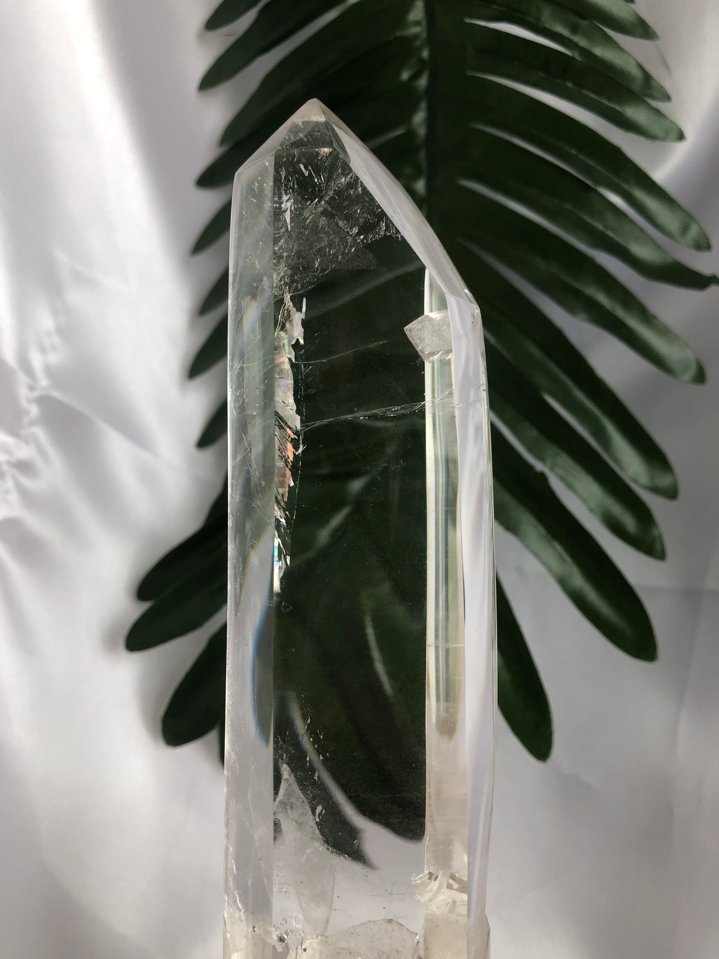 Clear quartz tower with stand