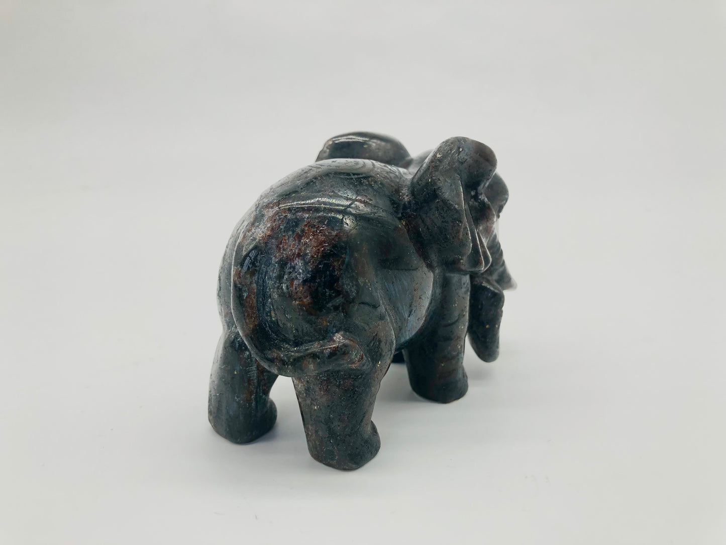 Astrophylite elephant carving