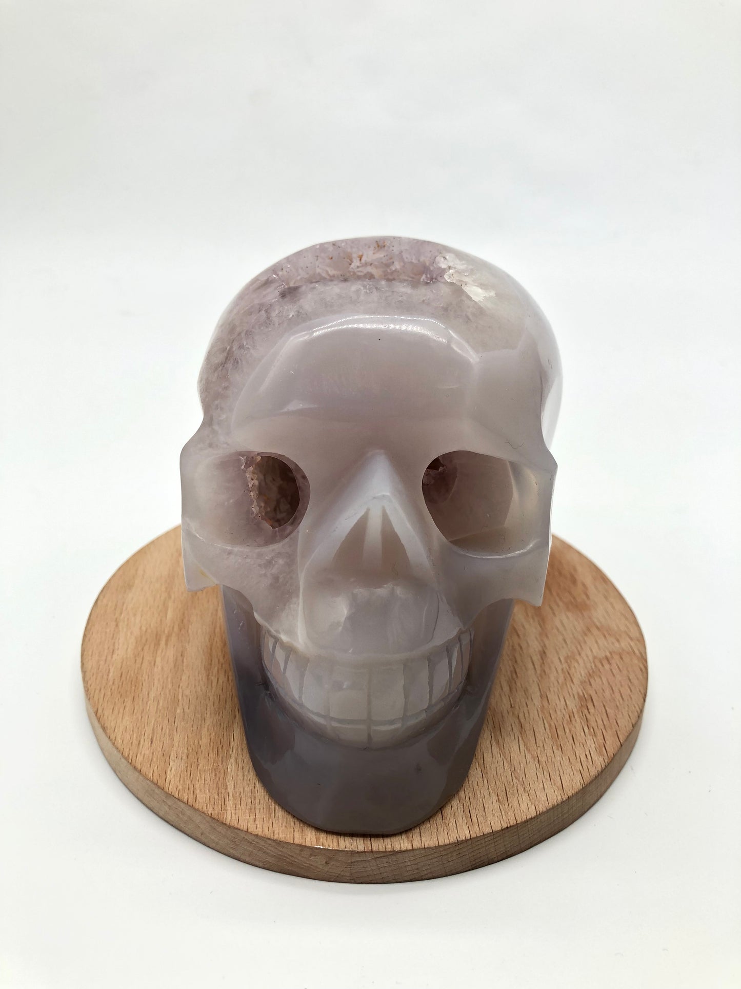 Druzy agate skull carving