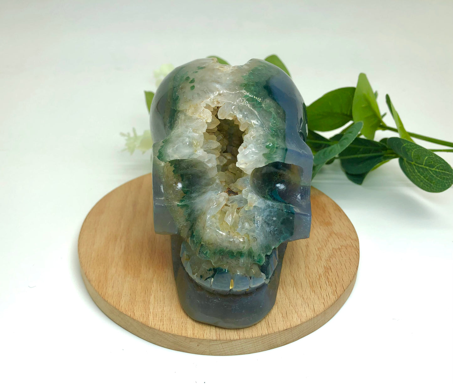 Druzy agate skull carving