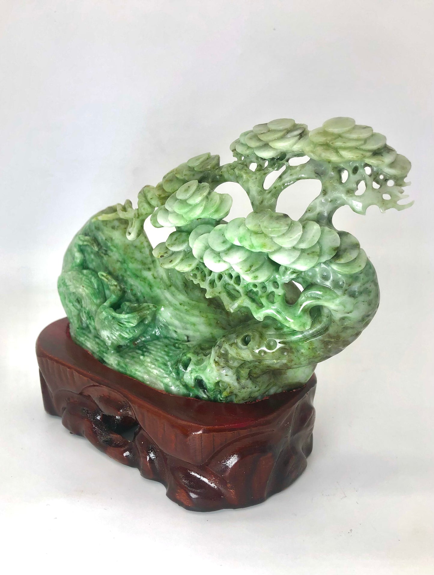 Lemon jade carving