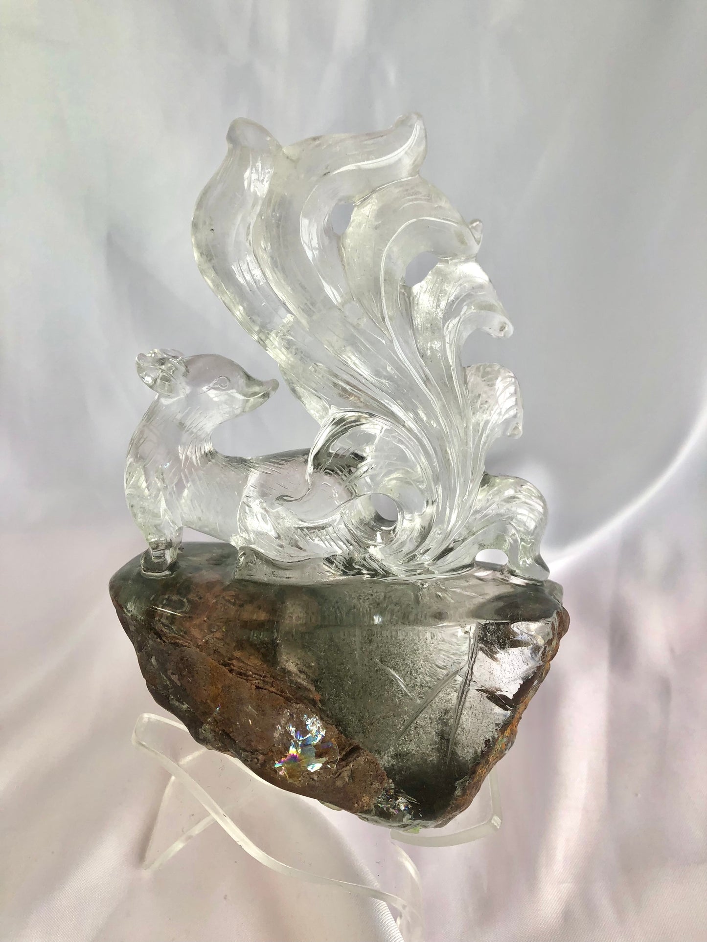 Garden quartz fox carving