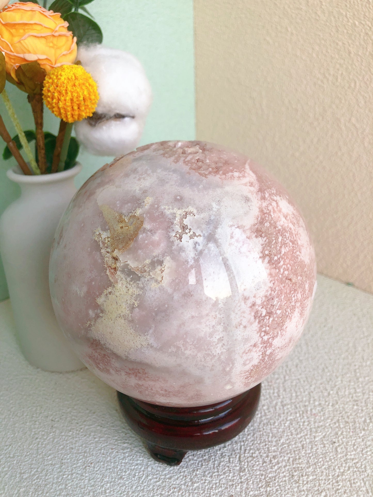 Flower agate sphere